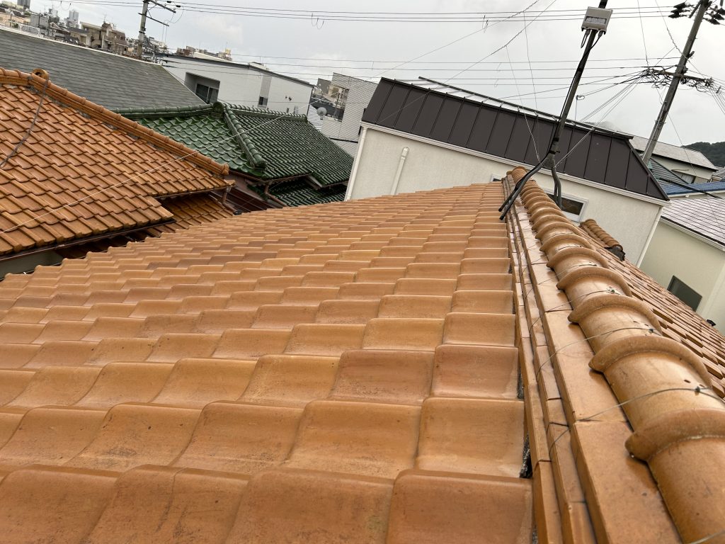 瓦屋根
